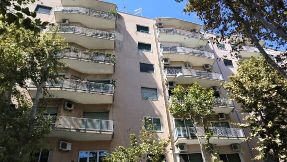 Appartamento ristrutturato in affitto in via Lago di Nicito - Catania
