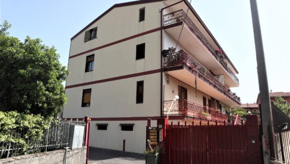 Appartamento in vendita a Sant'Agata li Battiati