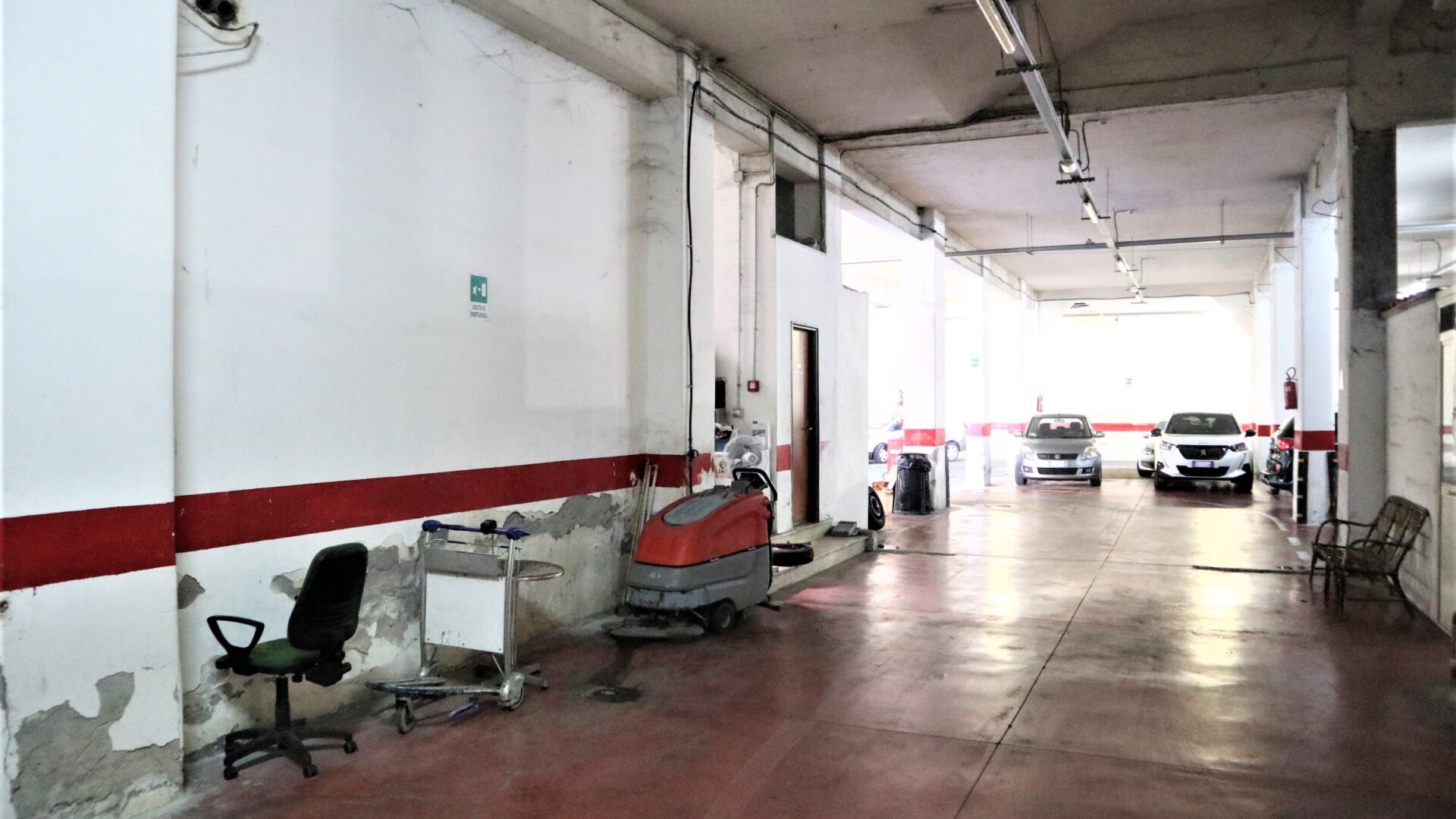 Locale commerciale in vendita al Viale Mario Rapisardi – Catania
