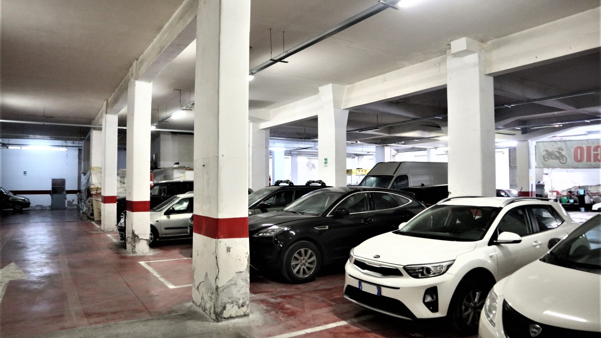 Locale commerciale in vendita al Viale Mario Rapisardi – Catania