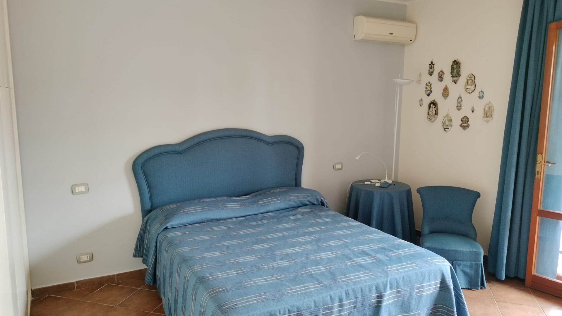 Appartavilla con piscina e discesa privata a mare a Capomulini