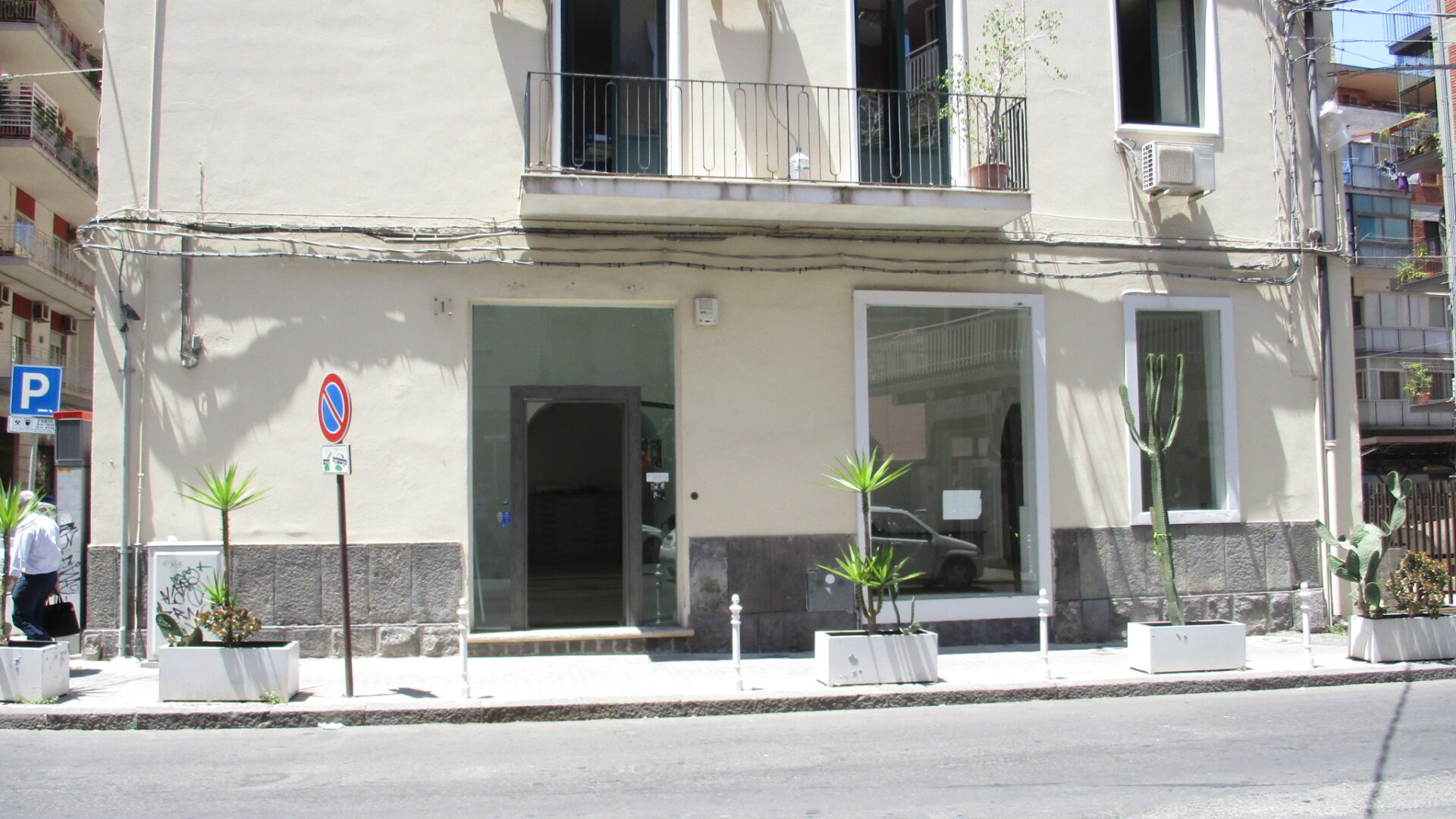 Bottega in via Martino Cilestri