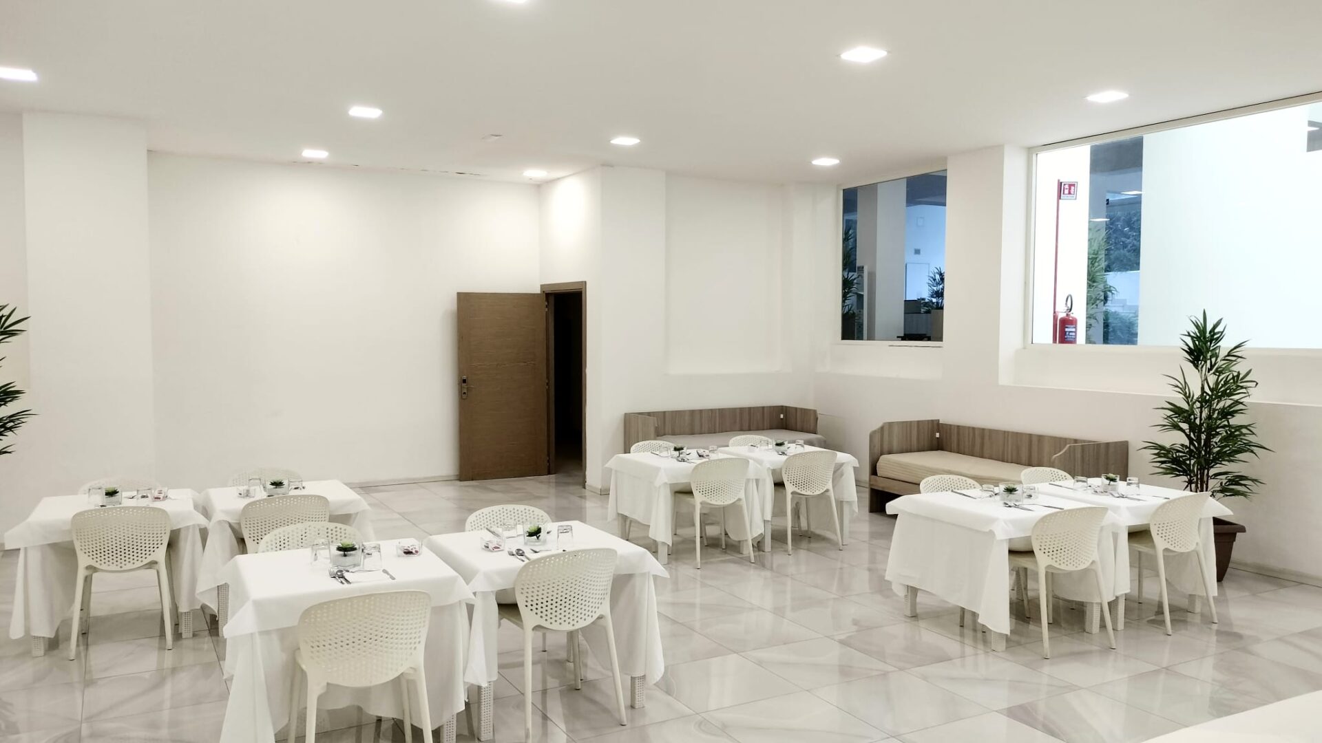 Residence ricettivo con appartamenti e piscina