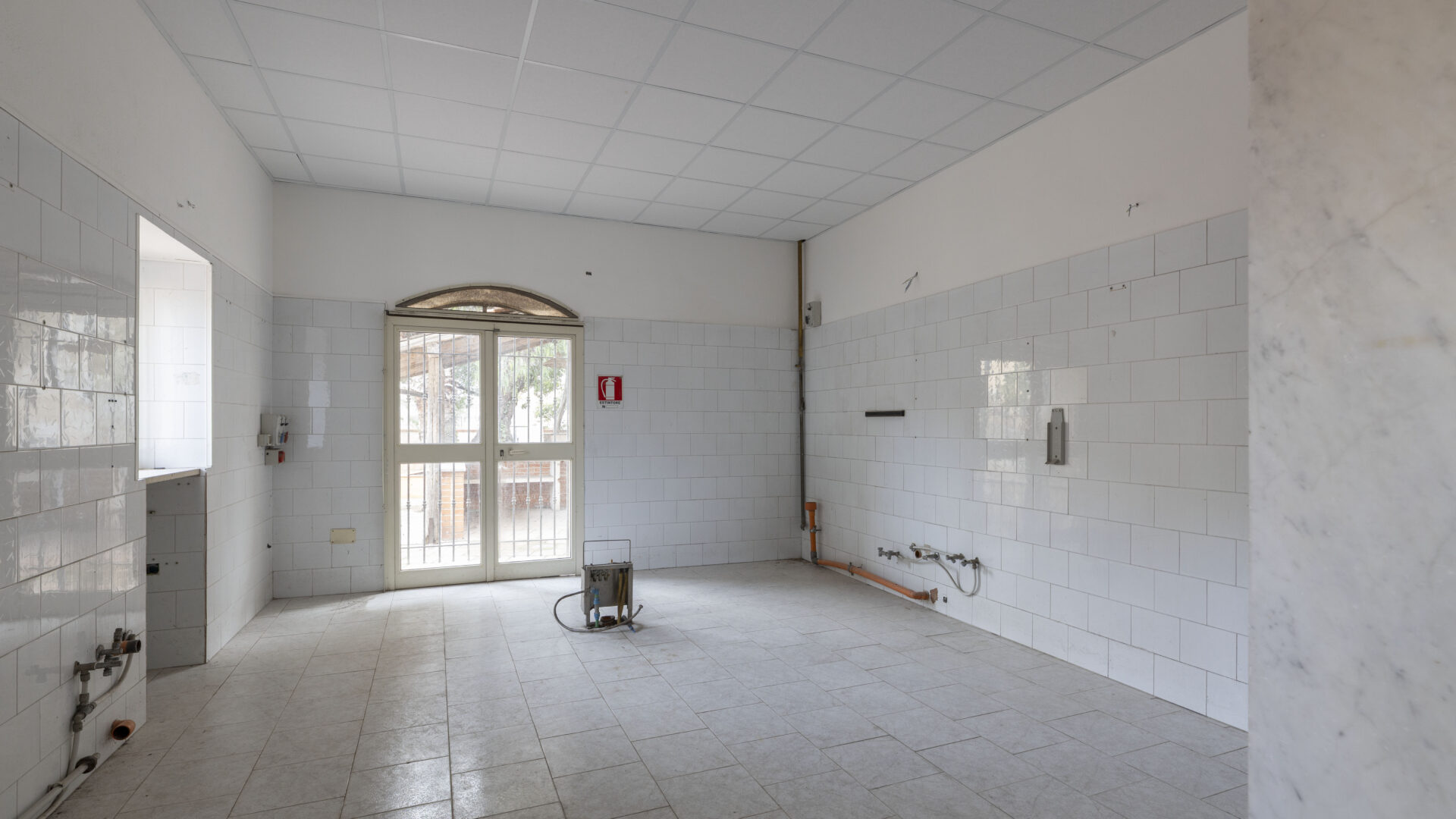 Locale commerciale a Trappeto