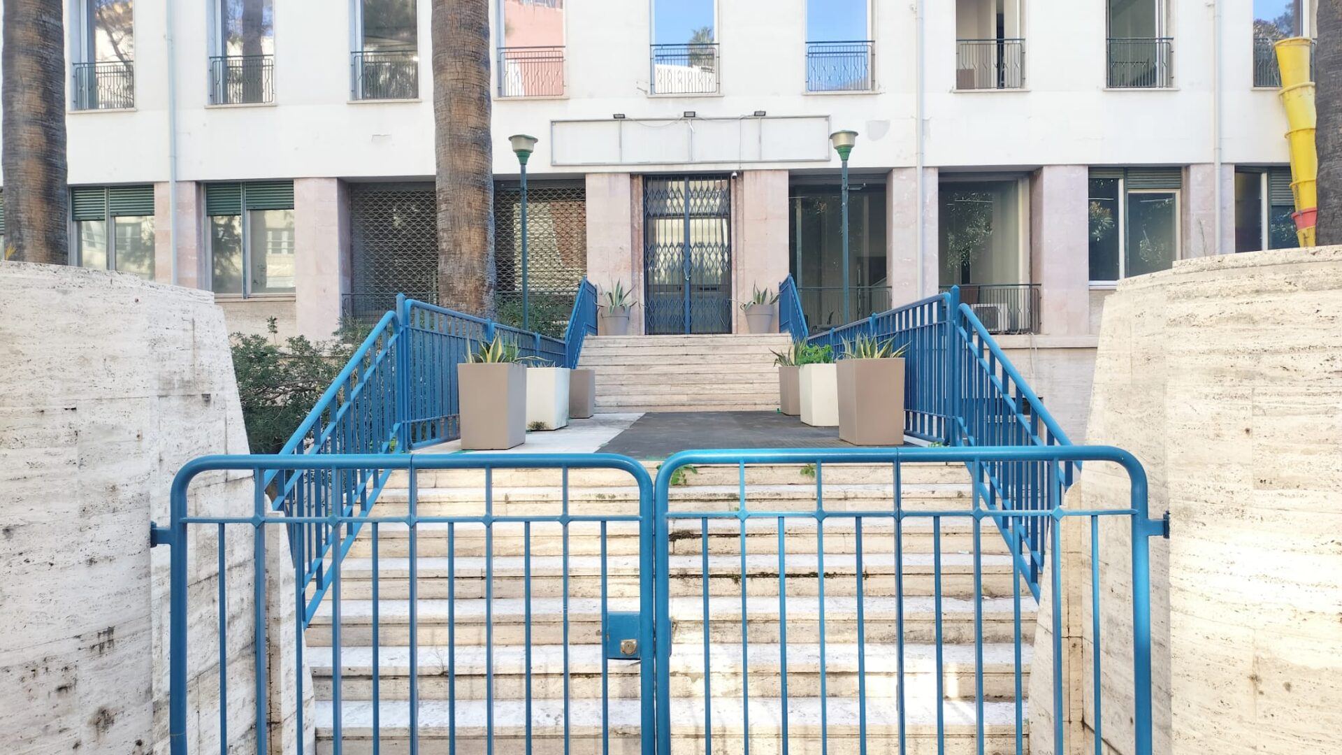 Ufficio con ingresso semindipendente in Piazza Roma