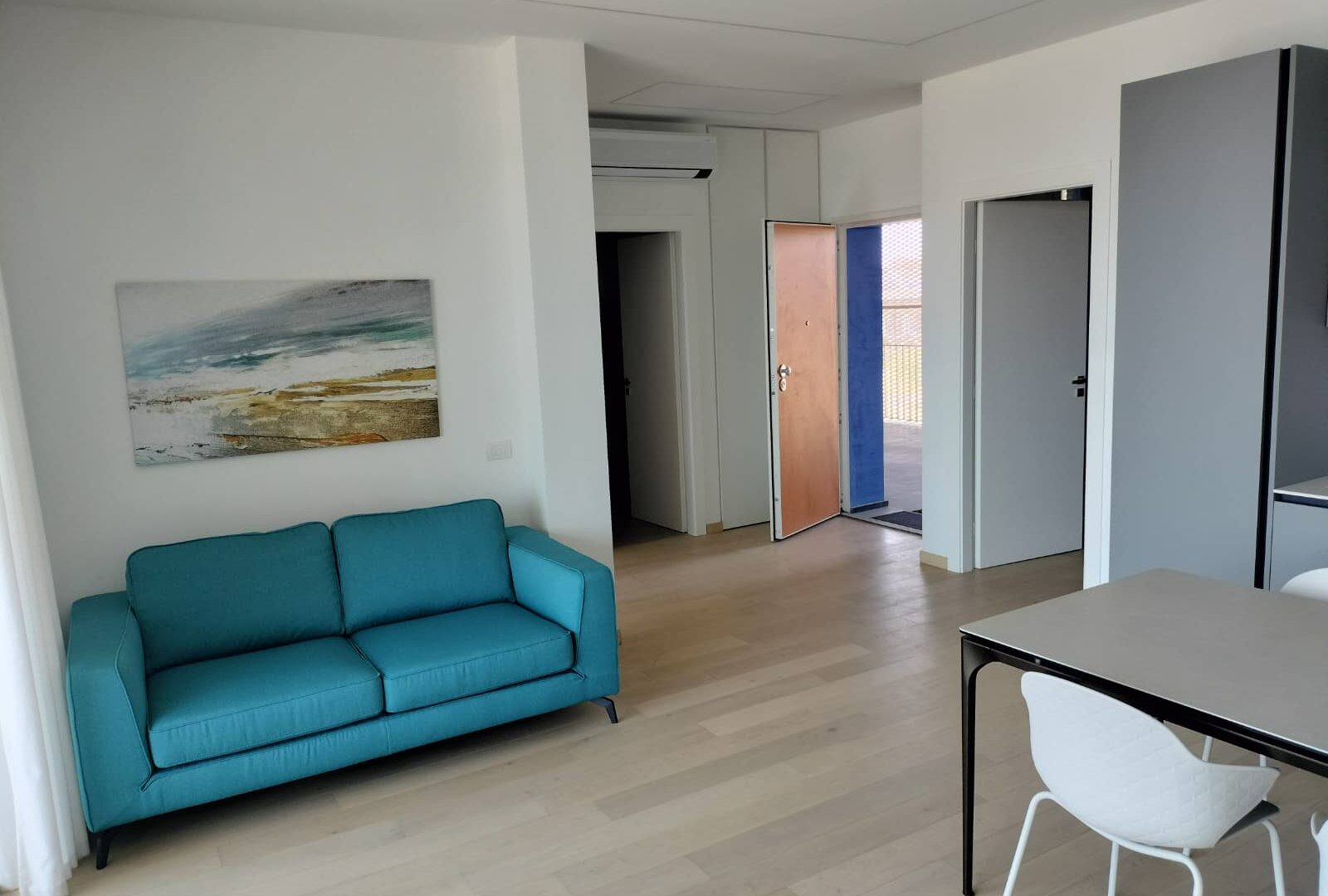Appartamento panoramico con terrazzo in via Del Rotolo