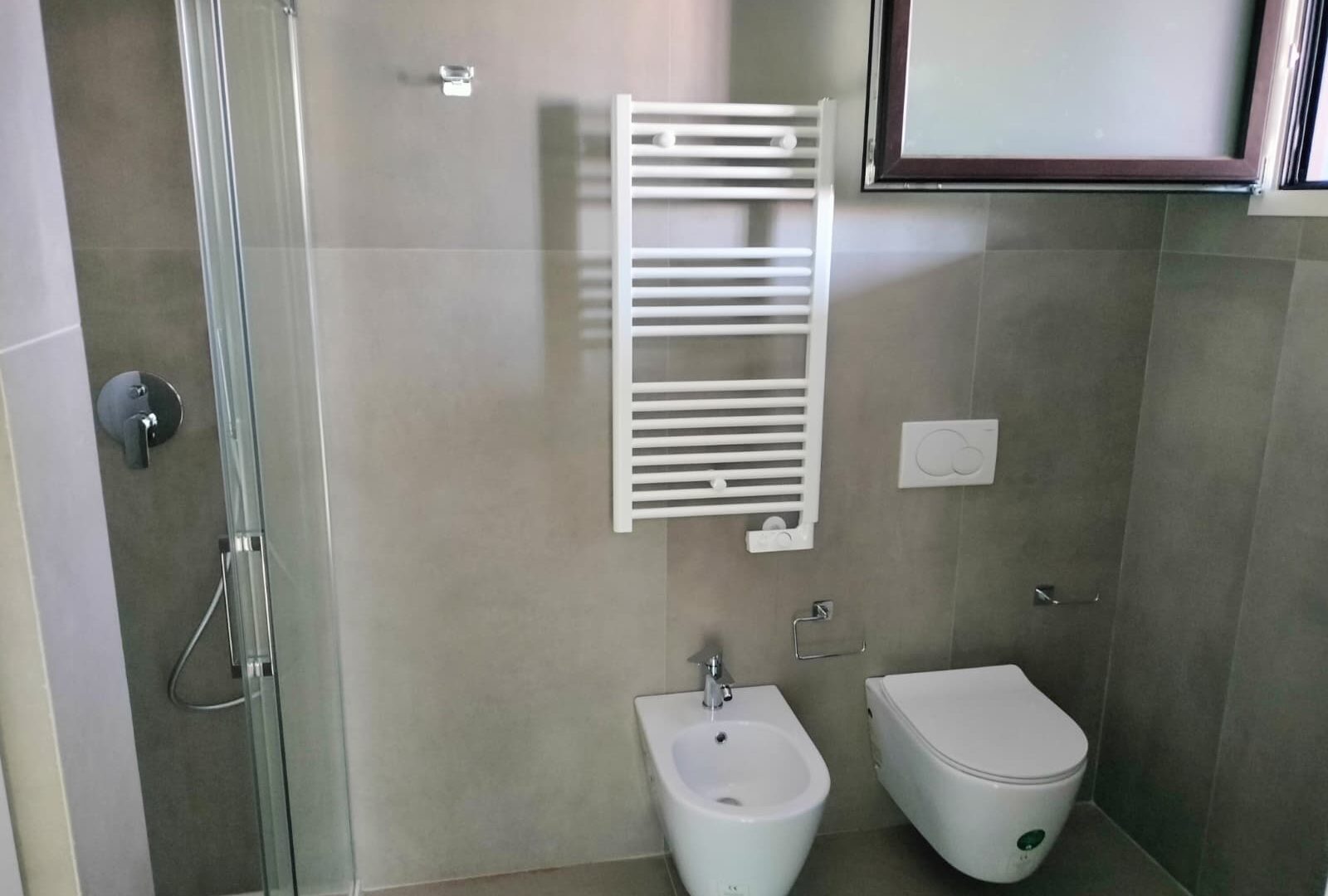 Appartamento panoramico con terrazzo in via Del Rotolo
