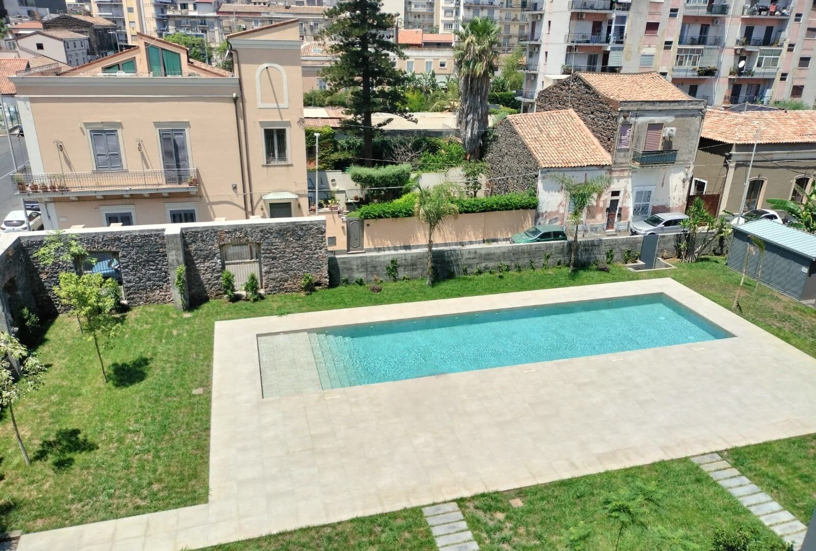 Appartamento panoramico con terrazzo in via Del Rotolo