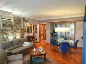 Appartamento con garage in via Litteri
