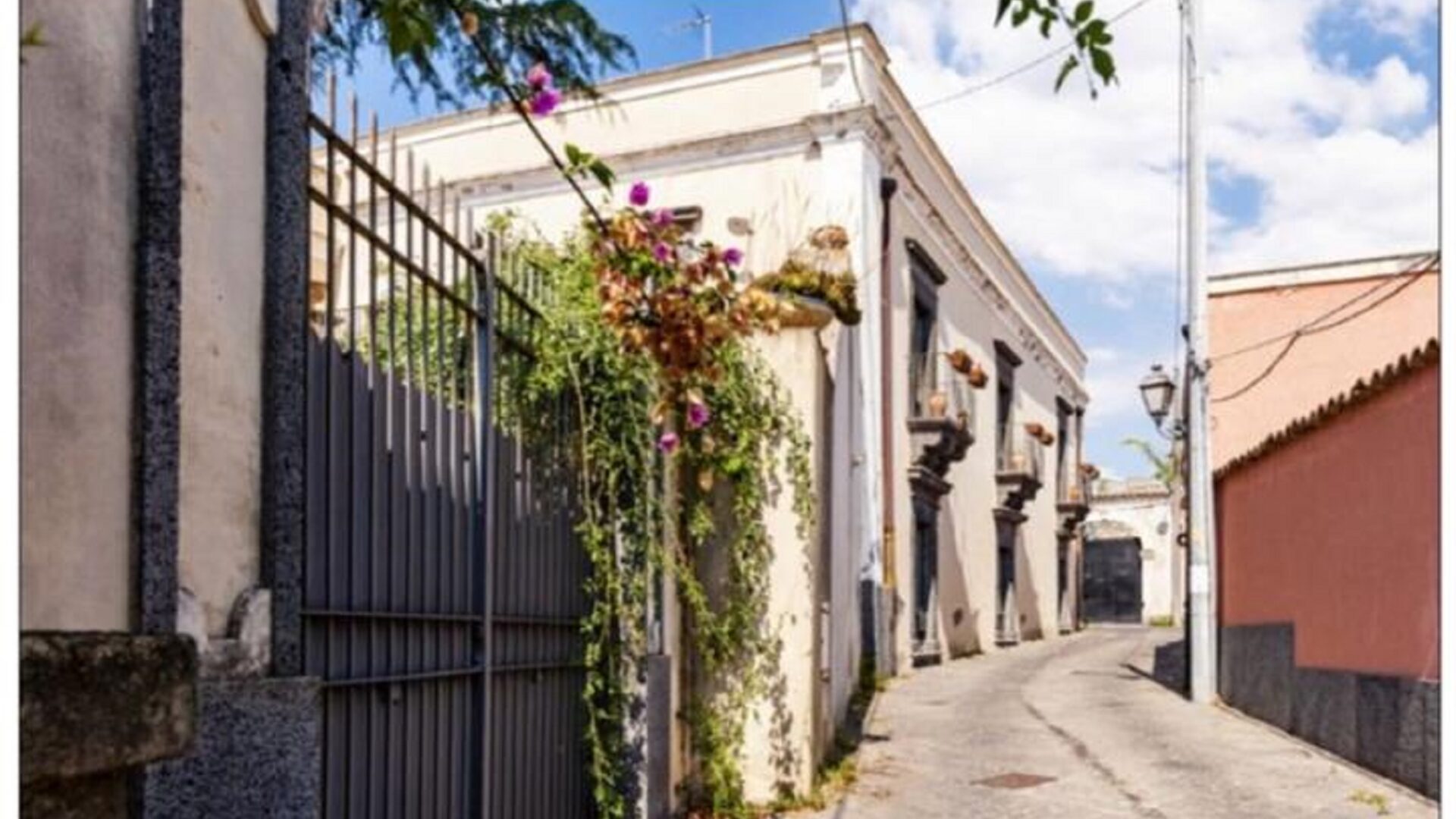 Villa singola d’epoca a Viagrande